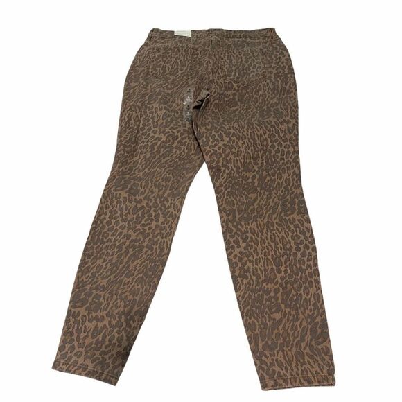 Style & Co Wild Puma Skinny Jeans Curvy Mid Rise Tummy Control Animal Print 12 - Picture 7 of 15